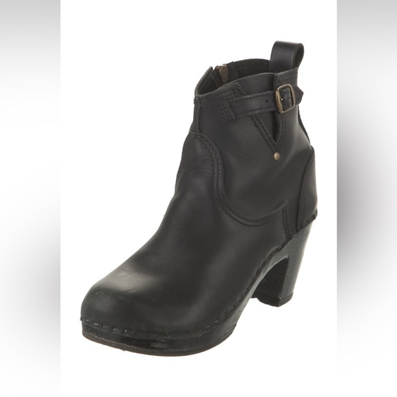 No 6 black clog boots - Picture 6 of 7